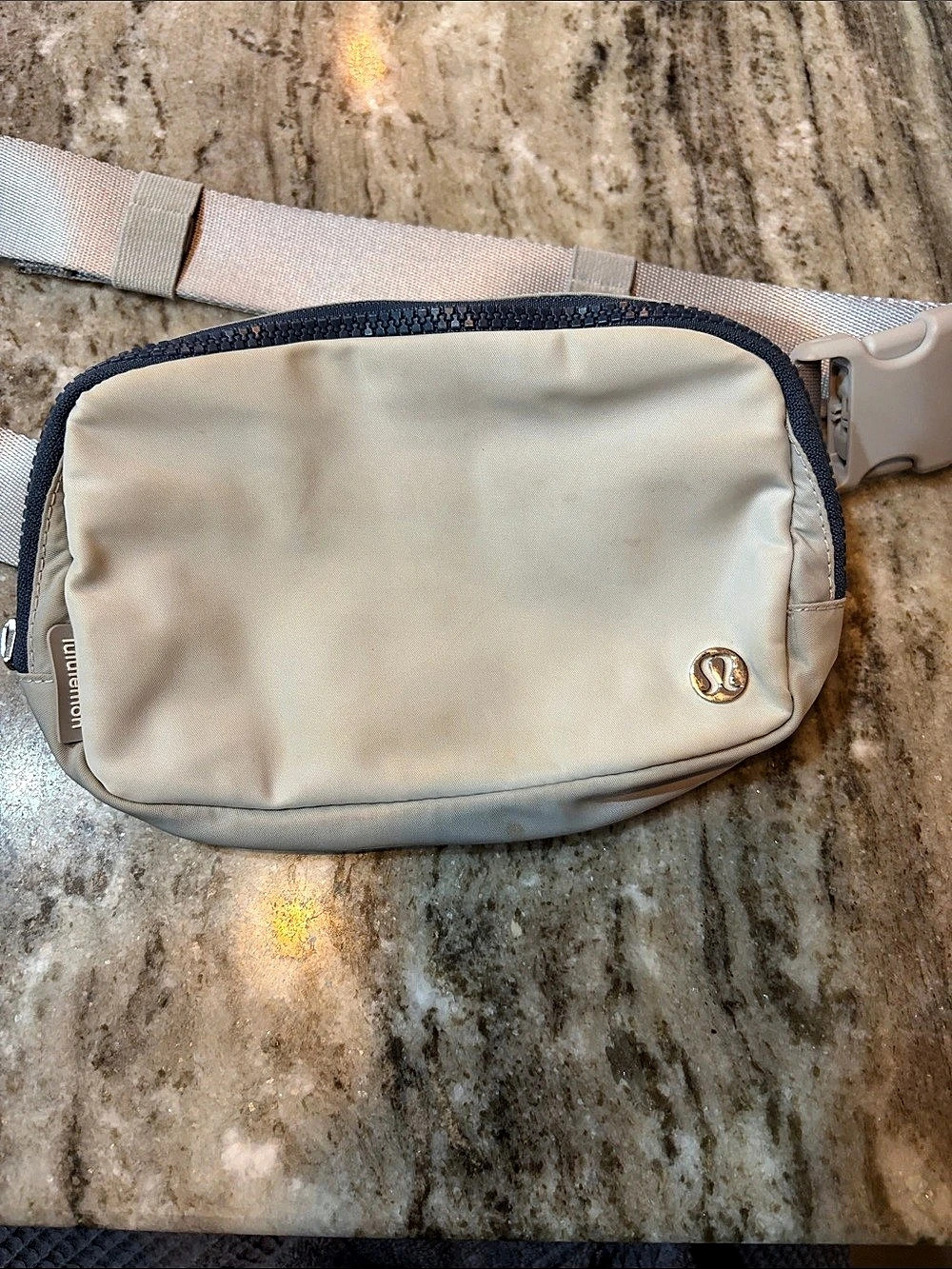 lululemon Everywhere Belt Bag Crossbody in Beige & Blue